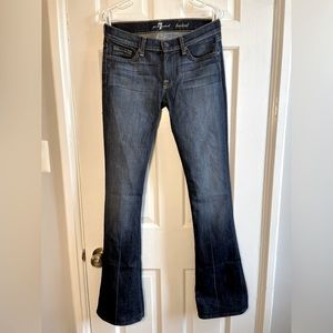 NWOT 7 for All Mankind bootcut jeans Sz 28